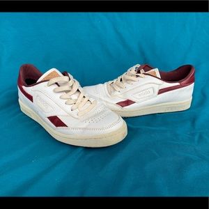 Wado Women’s Sneakers - Burgundy & White